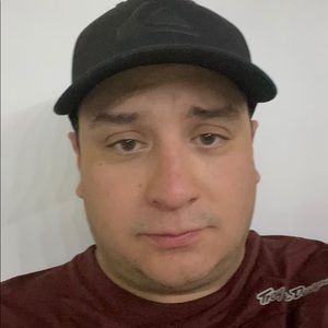 Meet your Posher, Levi